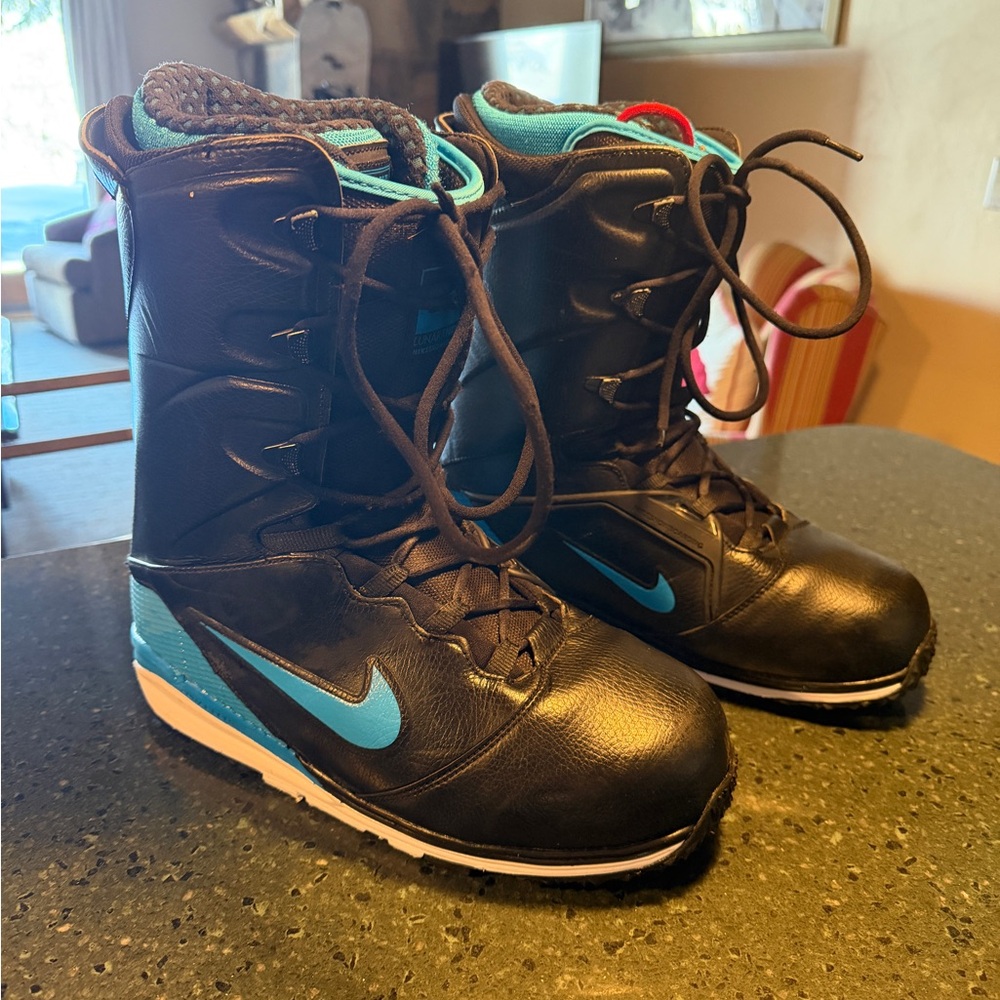 Nike Lunarendor Snowboard Boots Size 11